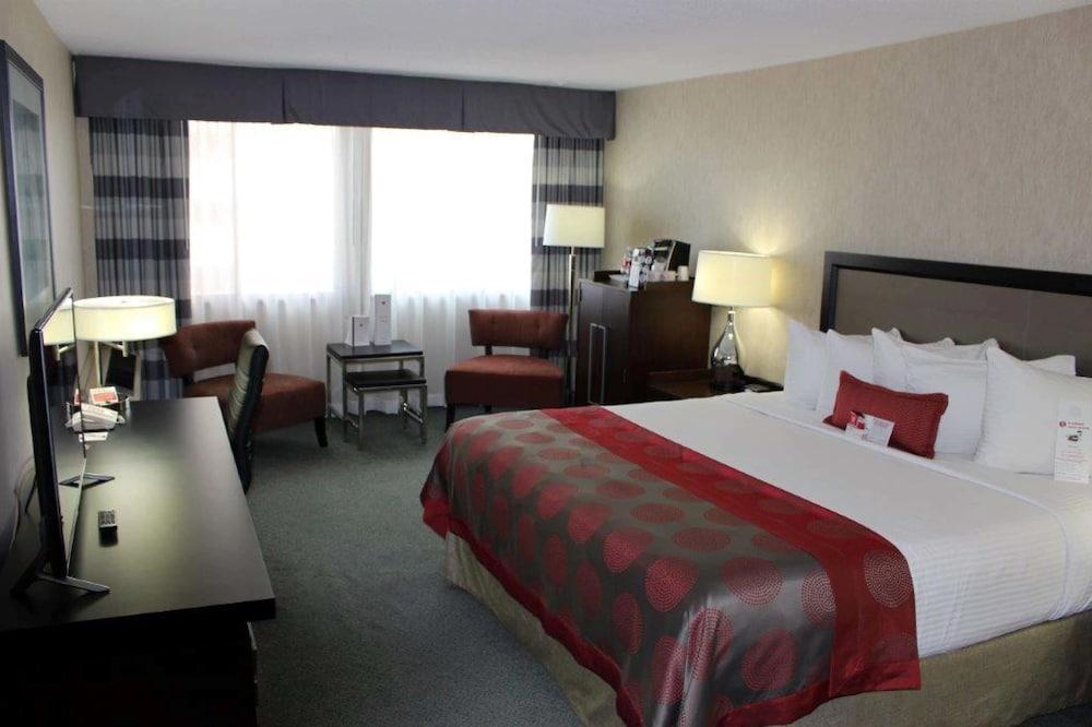 Ramada Hotel And Convention Centre - Regina Exterior foto